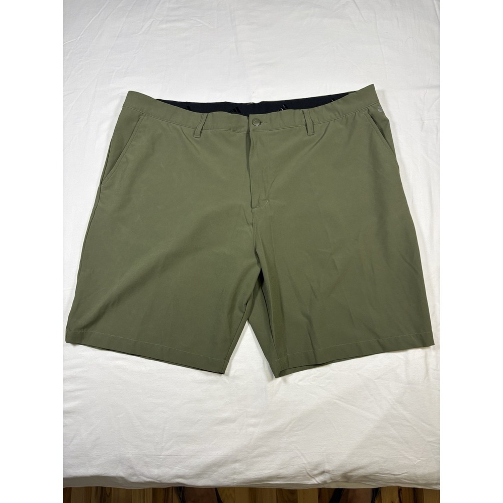 Adidas Men's Golf Casual Olive Green Flat Front Performance Shorts Size 42